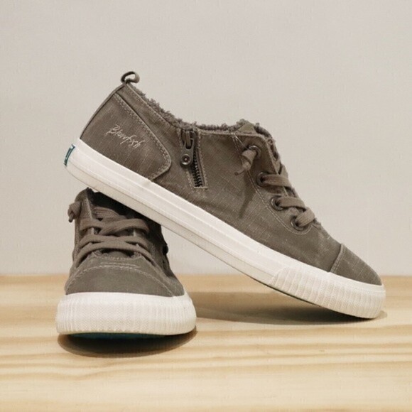 Blowfish Malibu Cypress Gray‎ Sneakers Size 7 - Picture 1 of 8